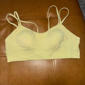 Lululemon like a cloud bra